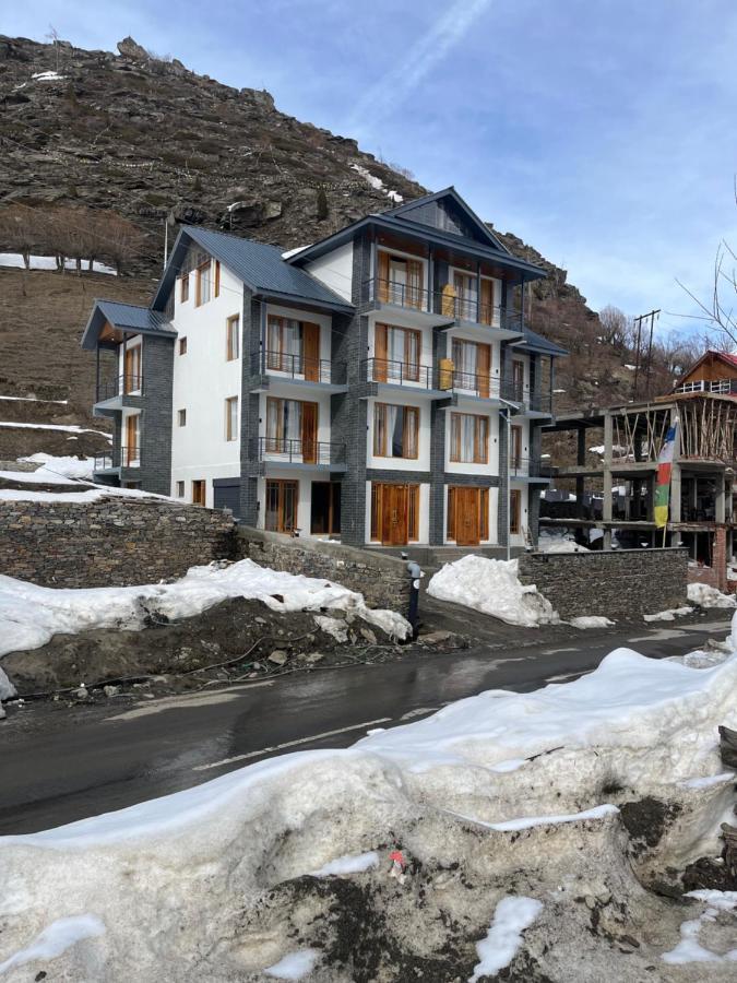 The Bulevar - Whispering Willows Hotel Sissu Exterior foto