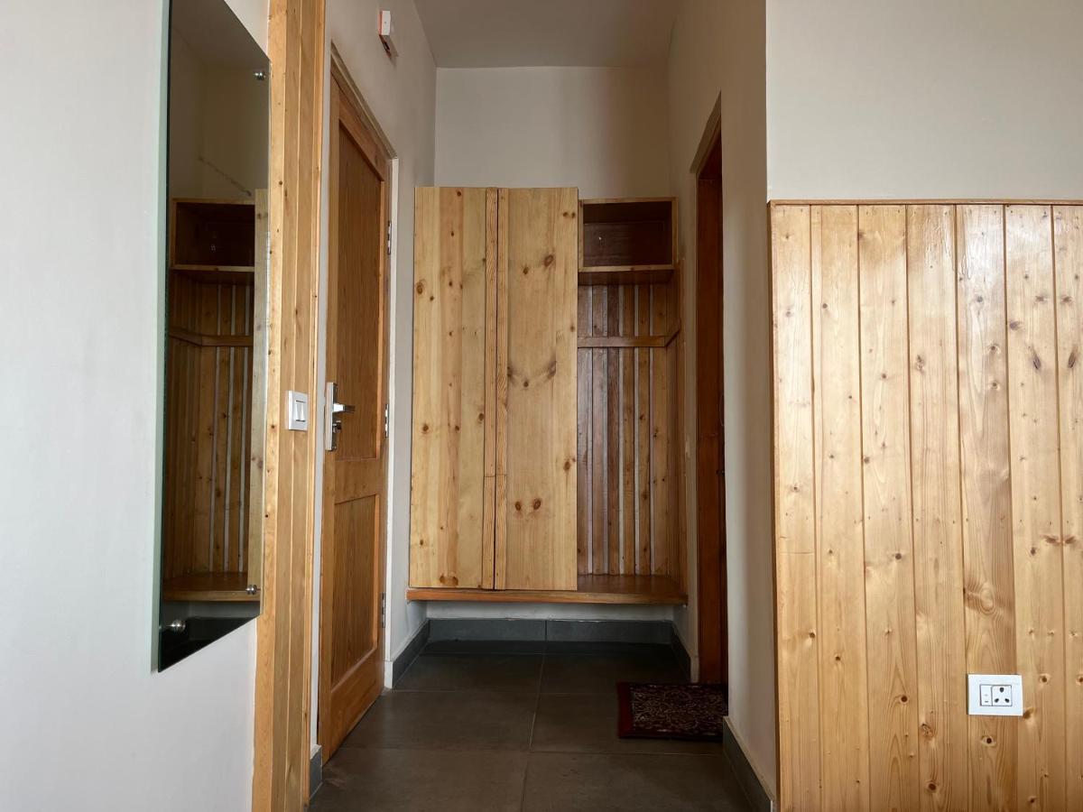 The Bulevar - Whispering Willows Hotel Sissu Exterior foto