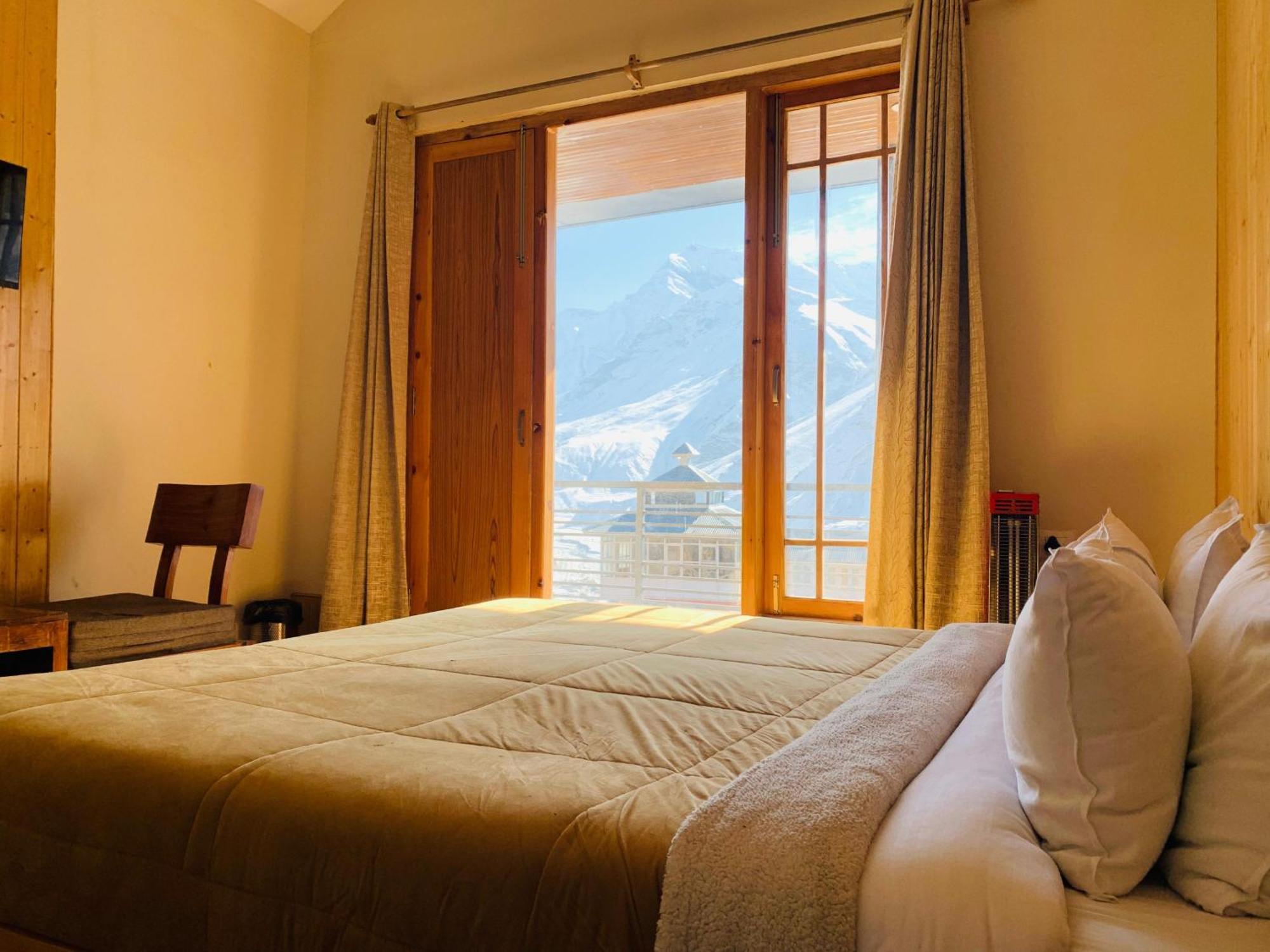 The Bulevar - Whispering Willows Hotel Sissu Exterior foto