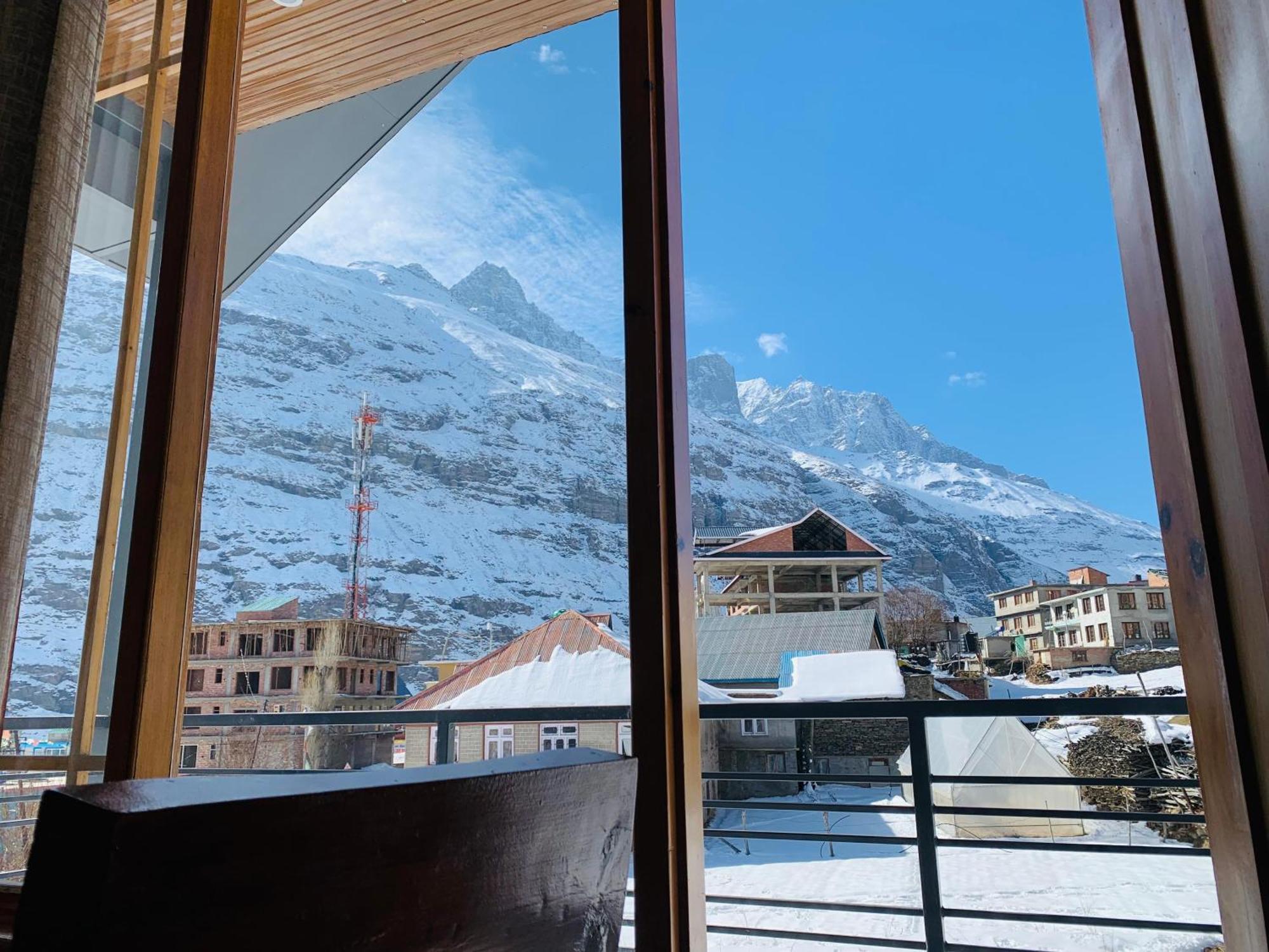 The Bulevar - Whispering Willows Hotel Sissu Exterior foto