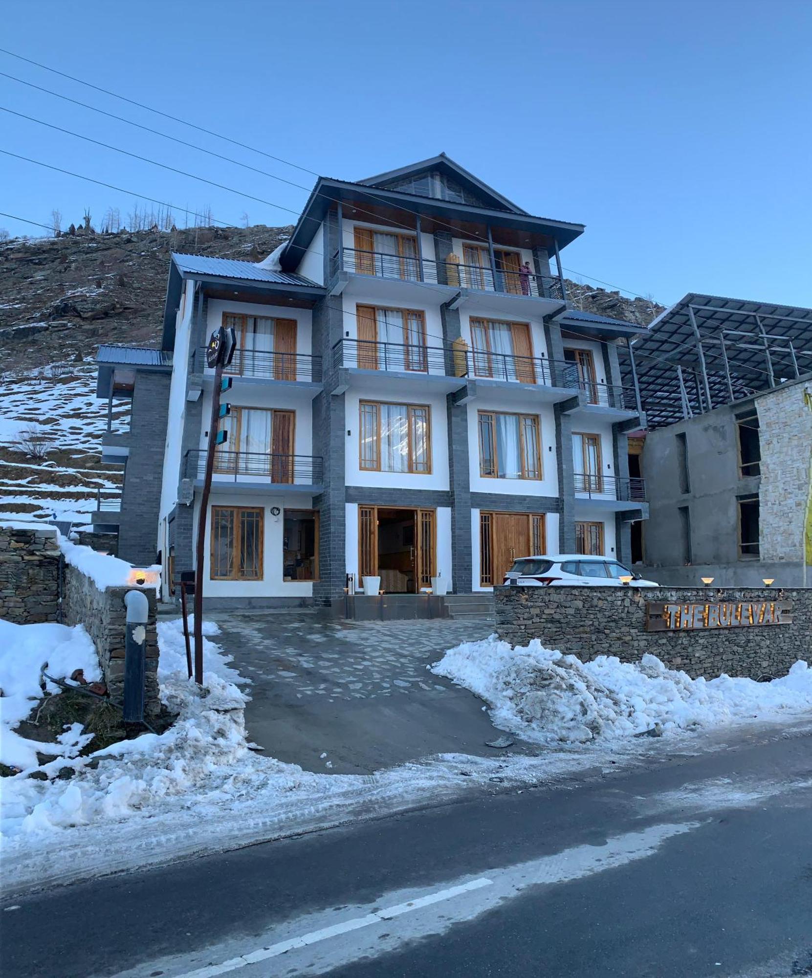 The Bulevar - Whispering Willows Hotel Sissu Exterior foto